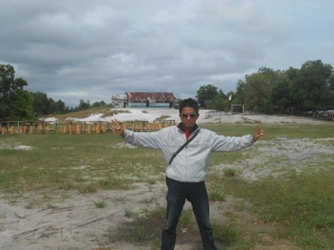 Replika SD Laskar Pelangi – Wisata Edukasi & Nostalgia di Belitung Timur 1 jelajah belitung tour wisata edukasi, replika sd laskar pelangi,